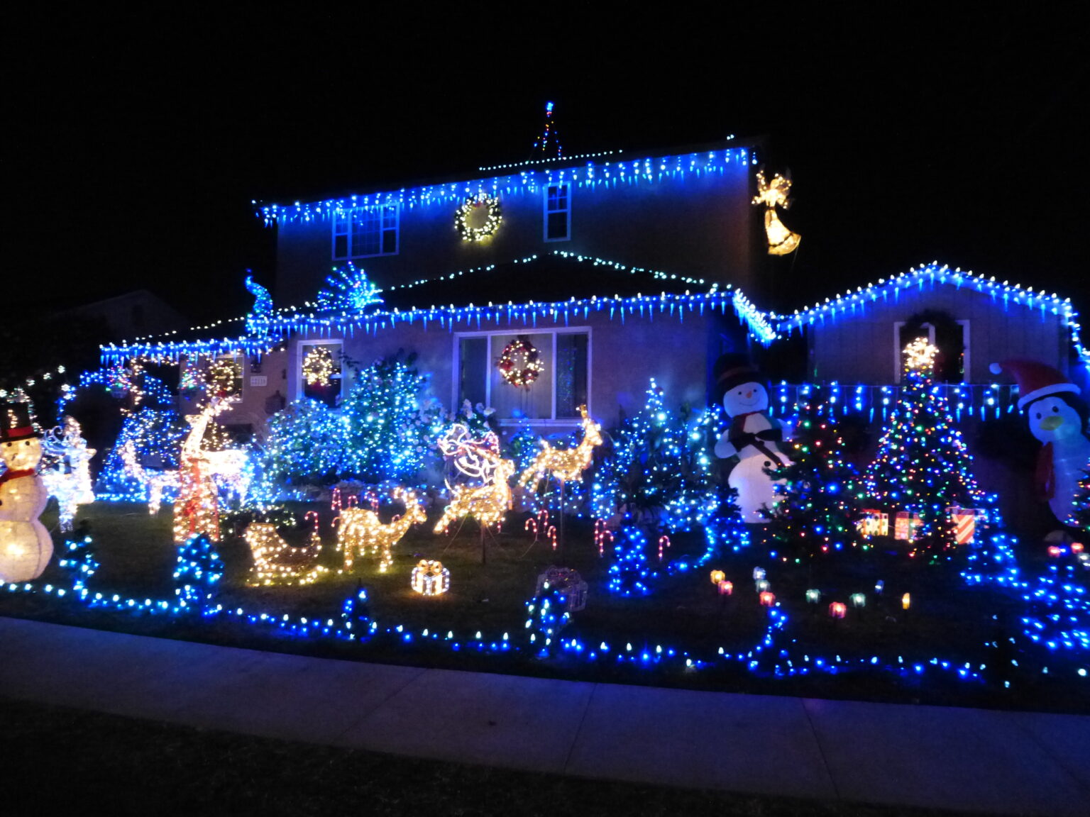 Sleepy Hollow Christmas Lights Extravaganza South Bay by Jackie